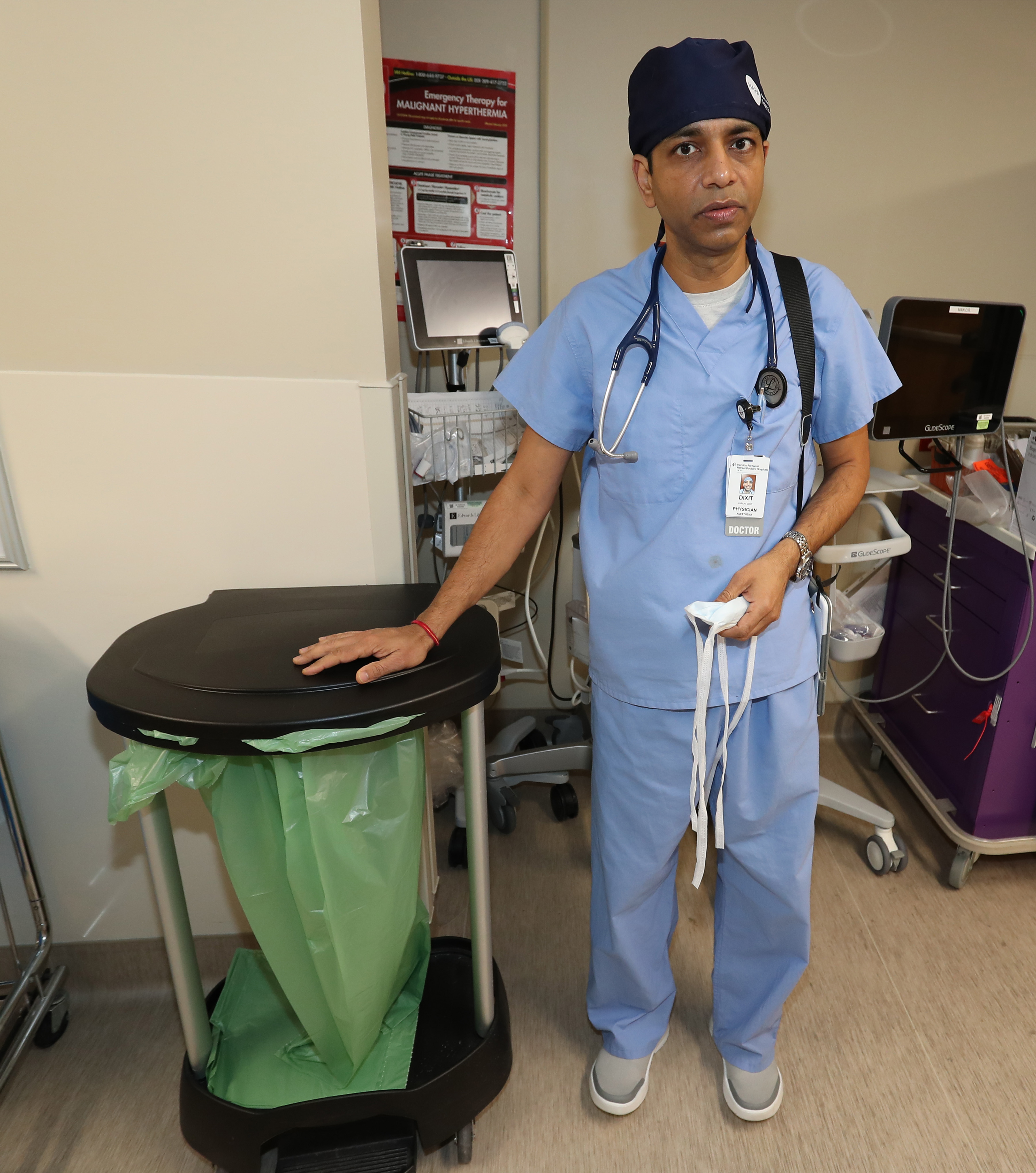 Dr. Varun Dixit, anesthesiologist