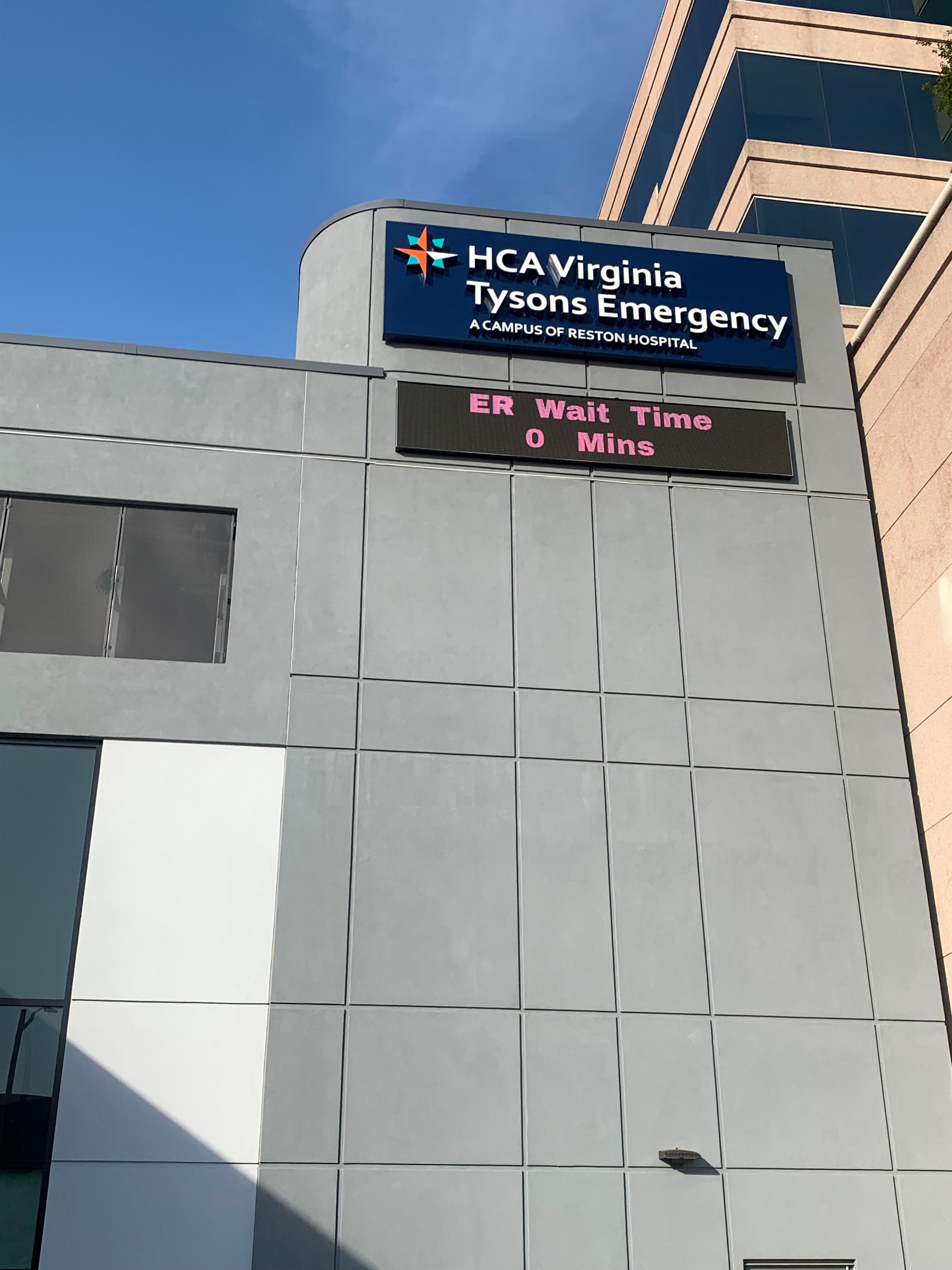 HCA Virginia Tyson's Emergency exterior daytime photo