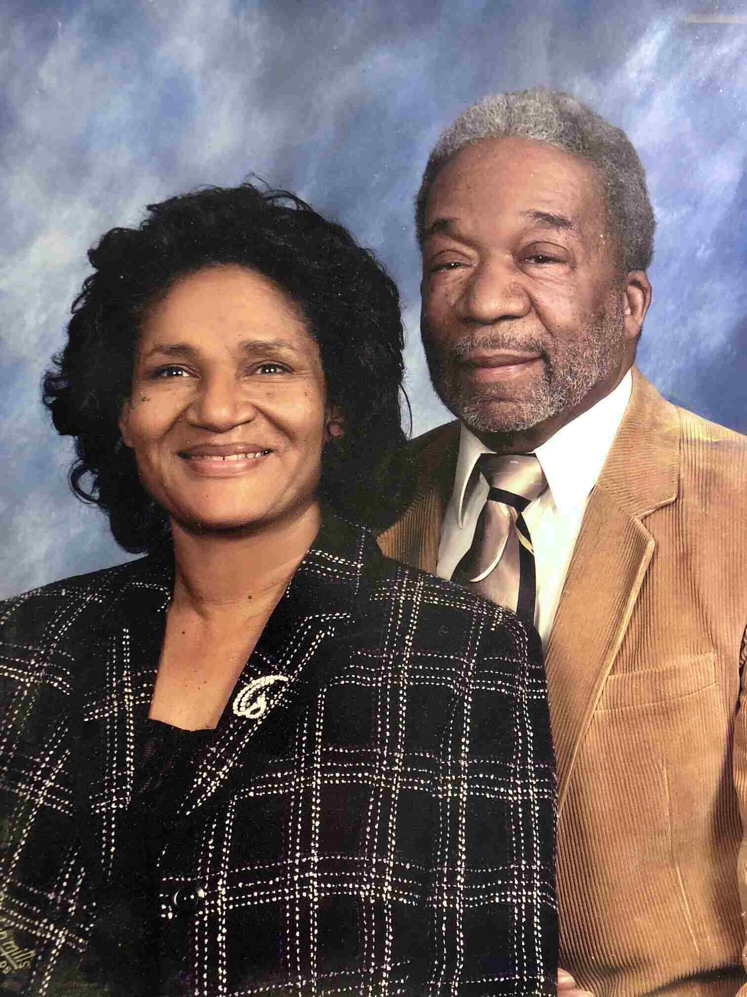 Janice and Othel Johnson smile together.